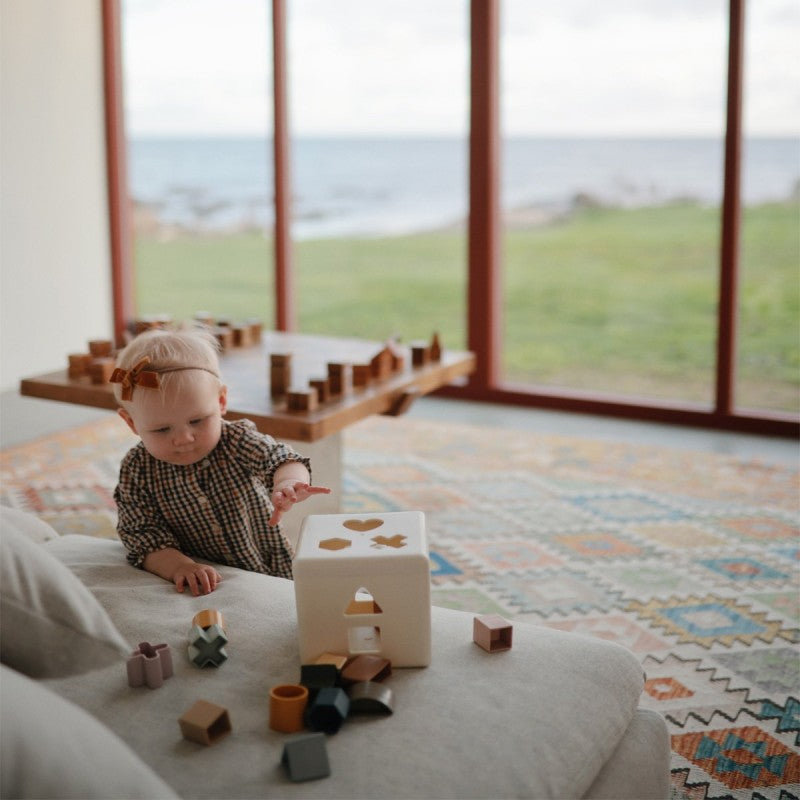 Cubo didáctico figuras geométricas Mushie